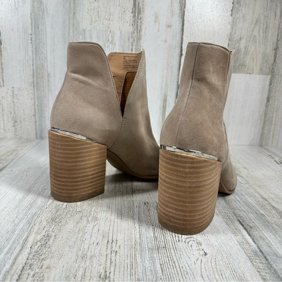 Steve Madden Tan Ankle Boots - Picture 7 of 11